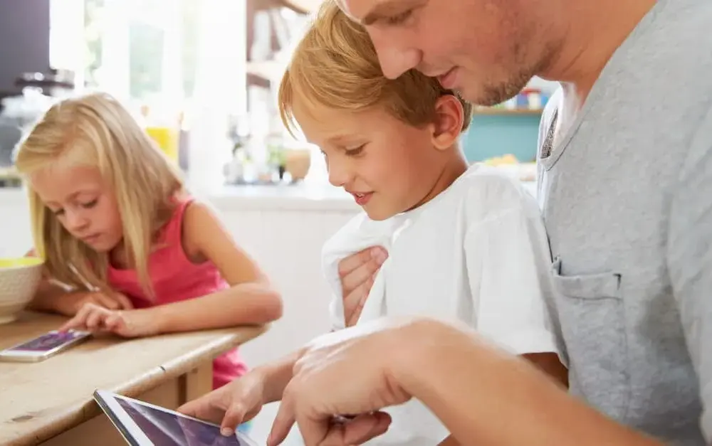Choisir un smartphone enfant : sécurité et usage responsable à considérer