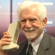 L'inventeur du smartphone : Martin Cooper et son impact révolutionnaire