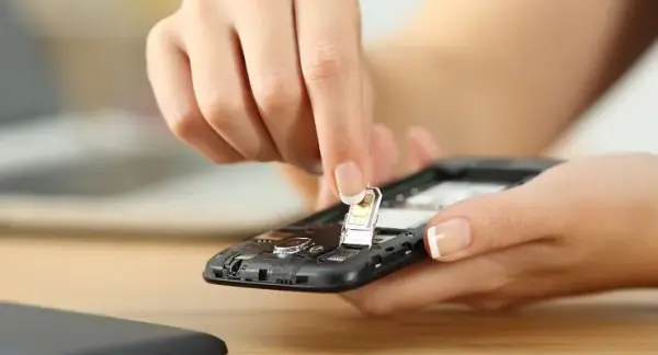 Peut-on avoir 2 cartes SIM pour un même numéro sans complications ?